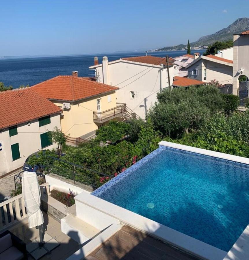 Apartments With Pool Vrdoljak Омиш Экстерьер фото